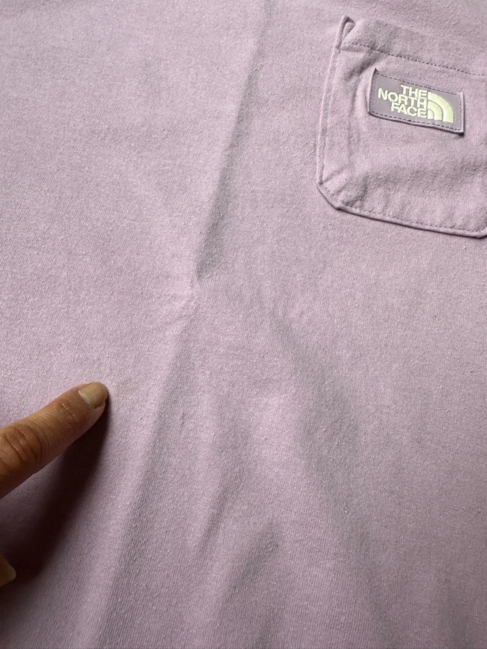 The North Face Women’s Lavender Pocket T‑Shirt - Picture 3 of 8